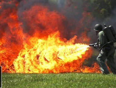 Βίντεο: Τα 10 πιο θανατηφόρα όπλα στον κόσμο